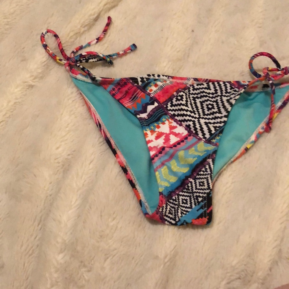 Multicolored swimsuit bottom